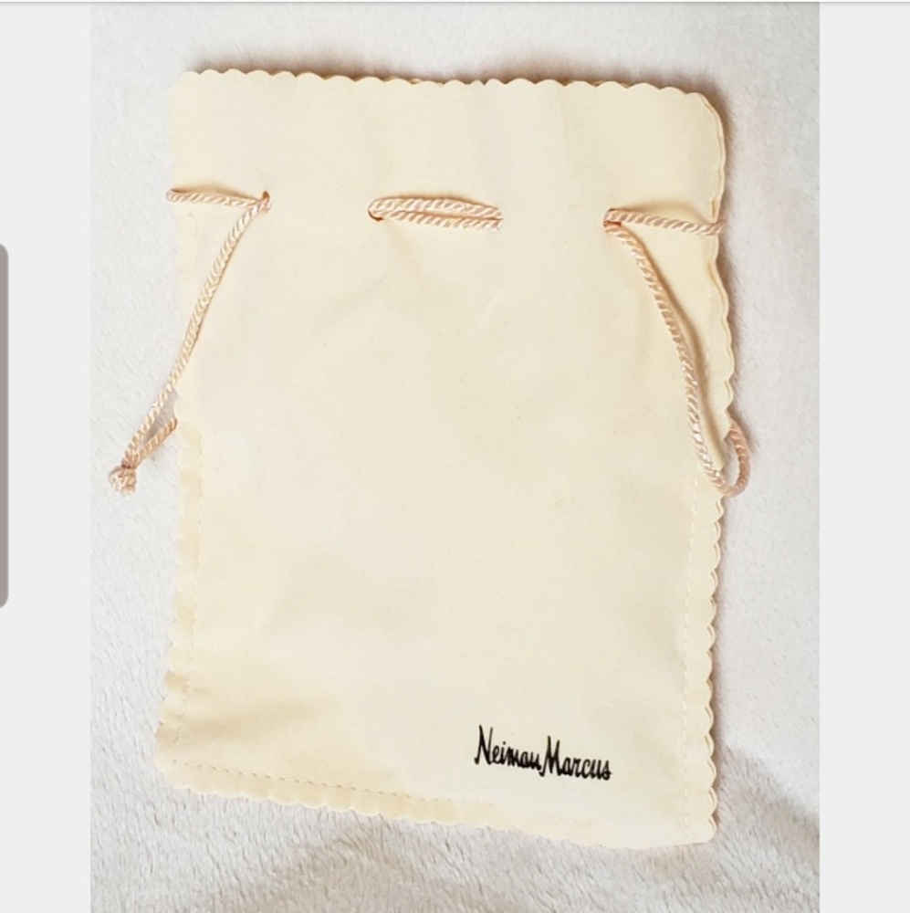 🌼Vintage Neiman Marcus Dangle Earrings🌼 - Picture 2 of 5